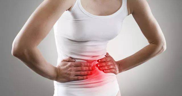 女人晚睡前,把"橘子皮"敷在肚脐上,一段时间后,身体有何变化