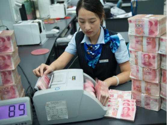 银行职工完成1000万存款任务,能得到多少奖励?答案让人意外