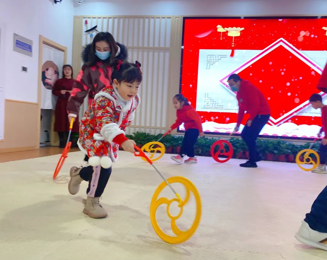 南京市小西湖幼儿园:巧手做花灯 喜迎元宵节