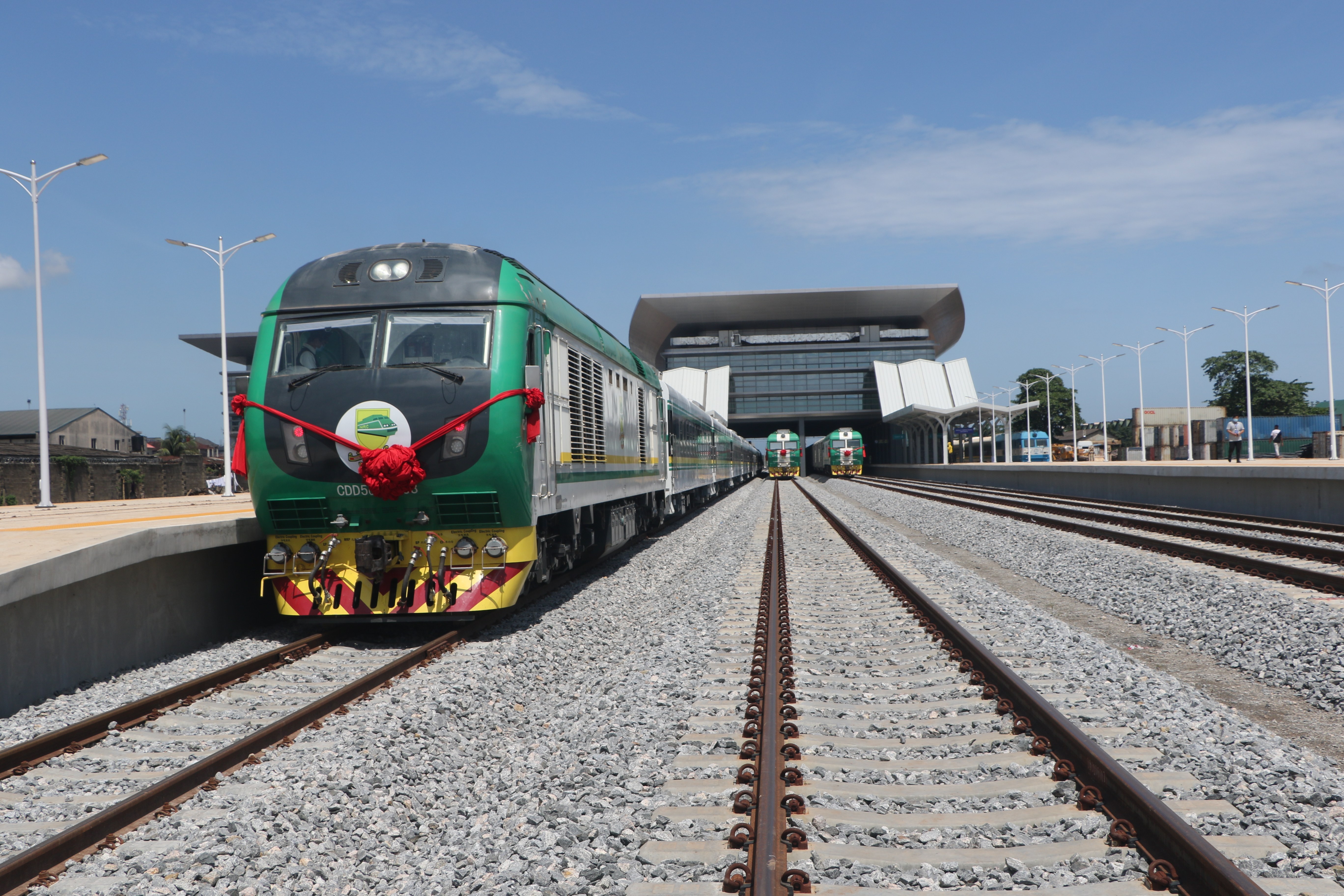 中企承建的尼日利亚拉伊铁路正式通车运营(1)