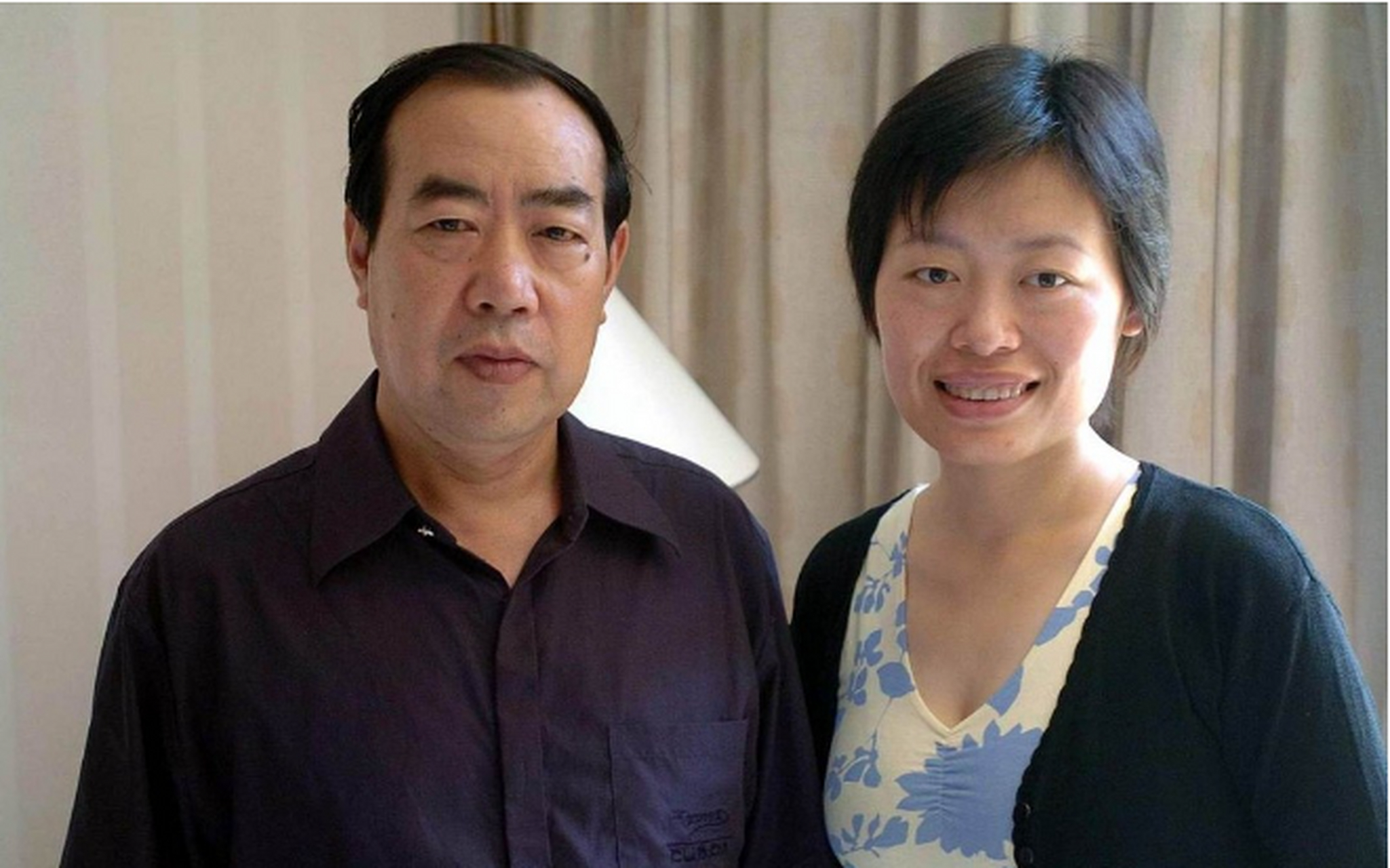 1996年,刚刚离婚不久的贾平凹娶了比自己小17岁的护士郭梅,婚后他厚着