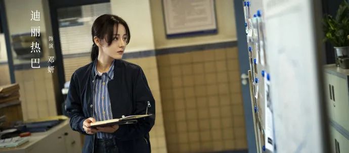 华娱星艺:王一恒,胡以洛参演迪丽热巴,金世佳主演《利剑玫瑰》