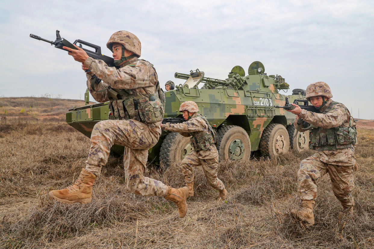 喻林祥:开创了大军区政委转任武警主官的先例,一生5次授将官衔