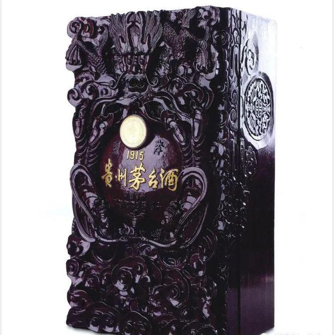 茅台八十年陈酿图鉴:木盒用楠木,陶瓶由中国宜兴紫砂陶烧制!