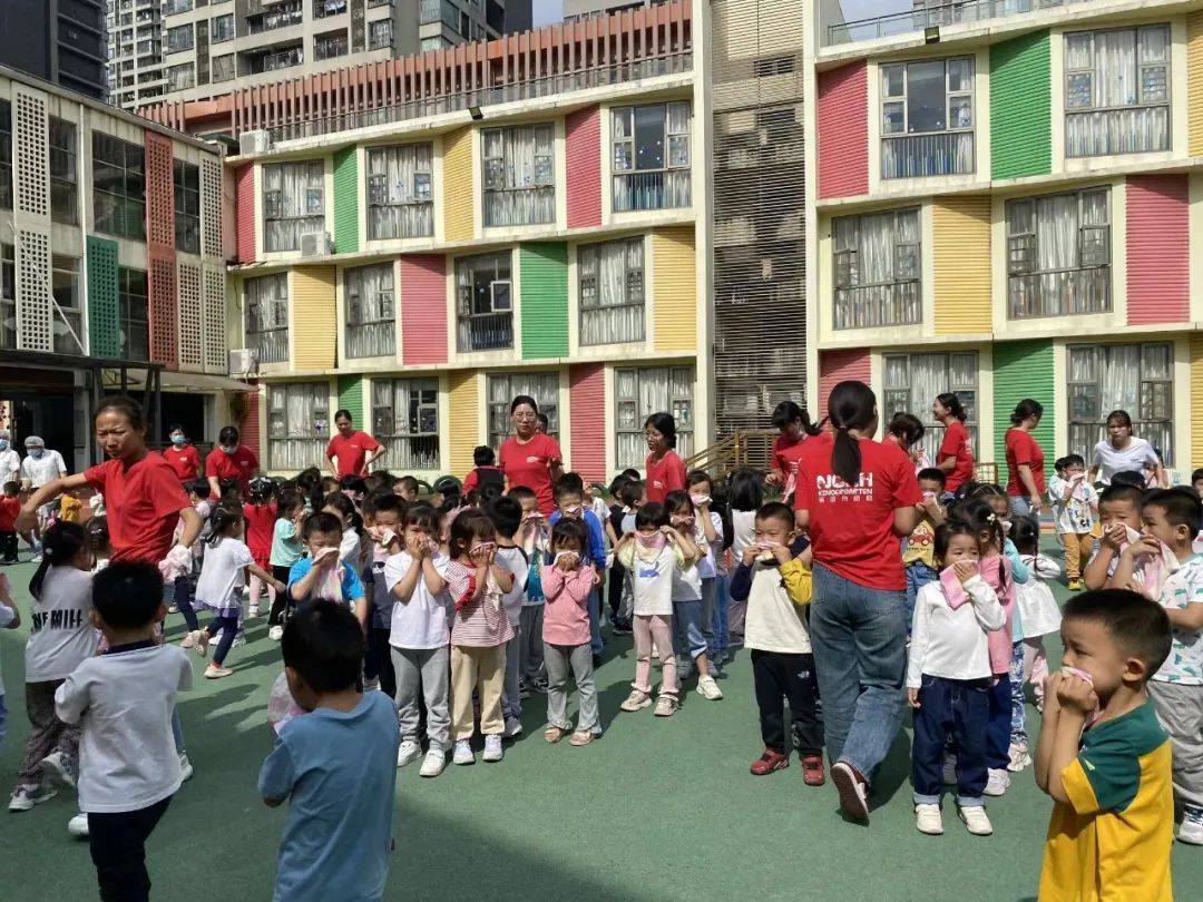 佛山市南海区桂城金域蓝湾幼儿园消防安全逃生演练