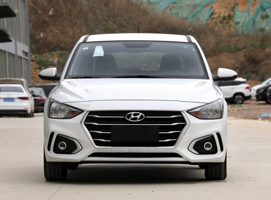 花8万提辆现代逸行值吗?驾驶6800公里后,车主憋了几句话要说