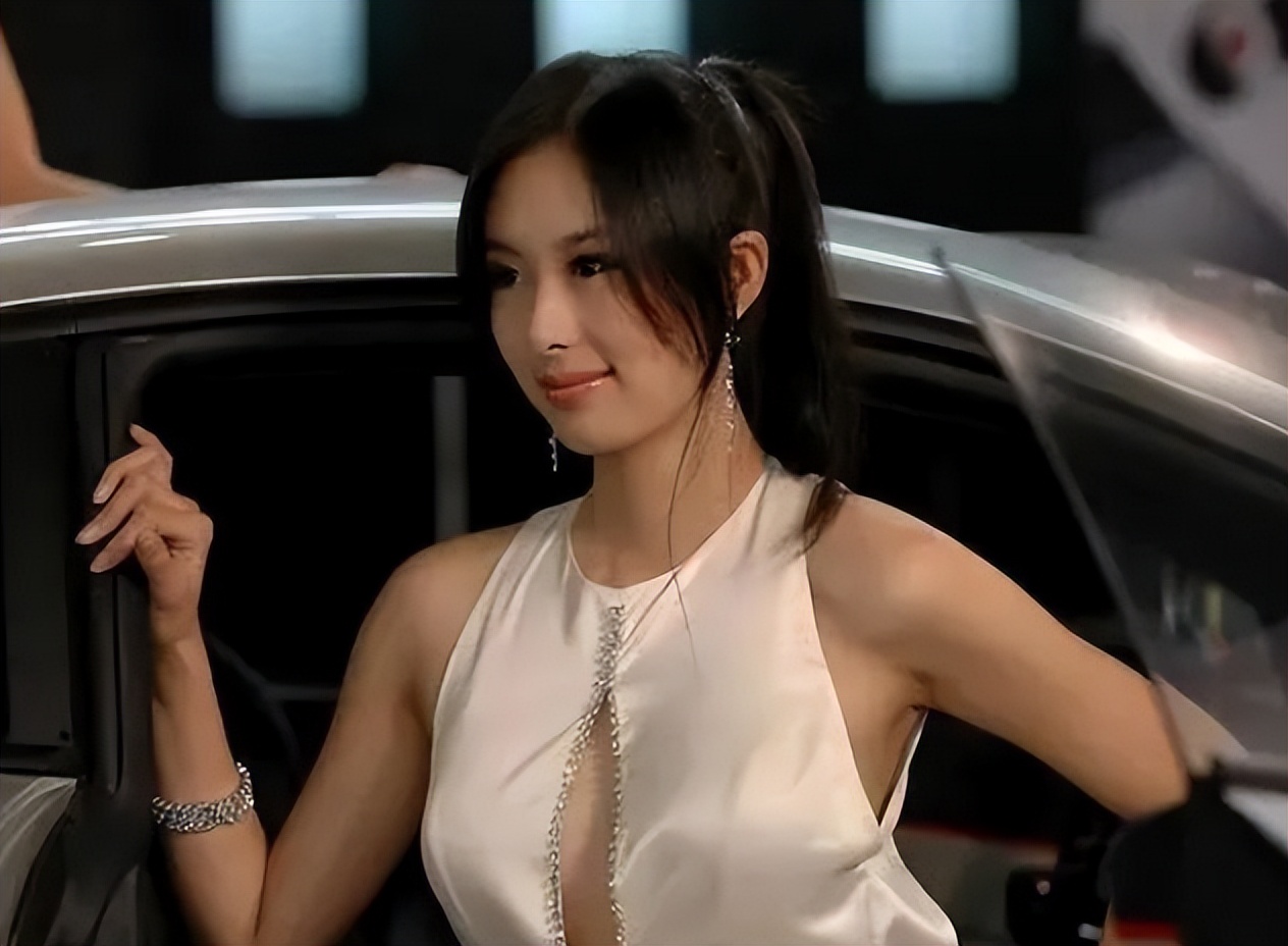 车模兽兽:被杨迪捧红又毁掉,嫁外国老公生一子,如今36岁怎样了