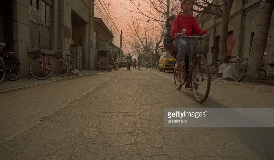 老外拍摄的20年前北京老照片,图4的大爷现在已是千万身家!