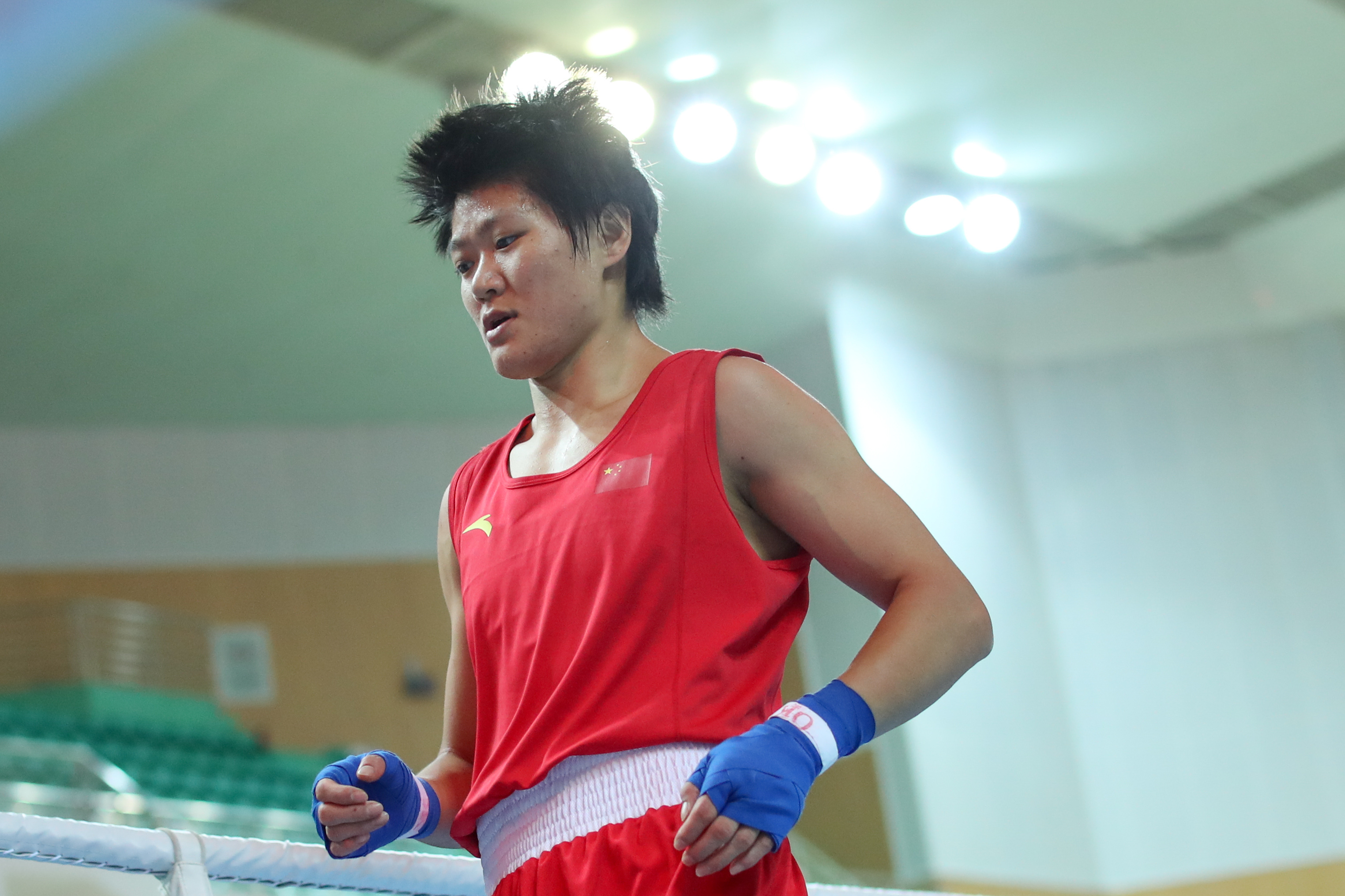 拳击——全国女子锦标赛:谷红夺得69公斤级冠军