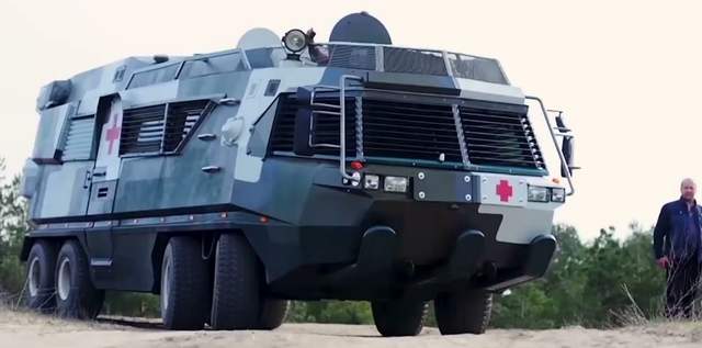 "基地车"惊现东乌!竟是由乌军人员手工打造,这车究竟有啥用?