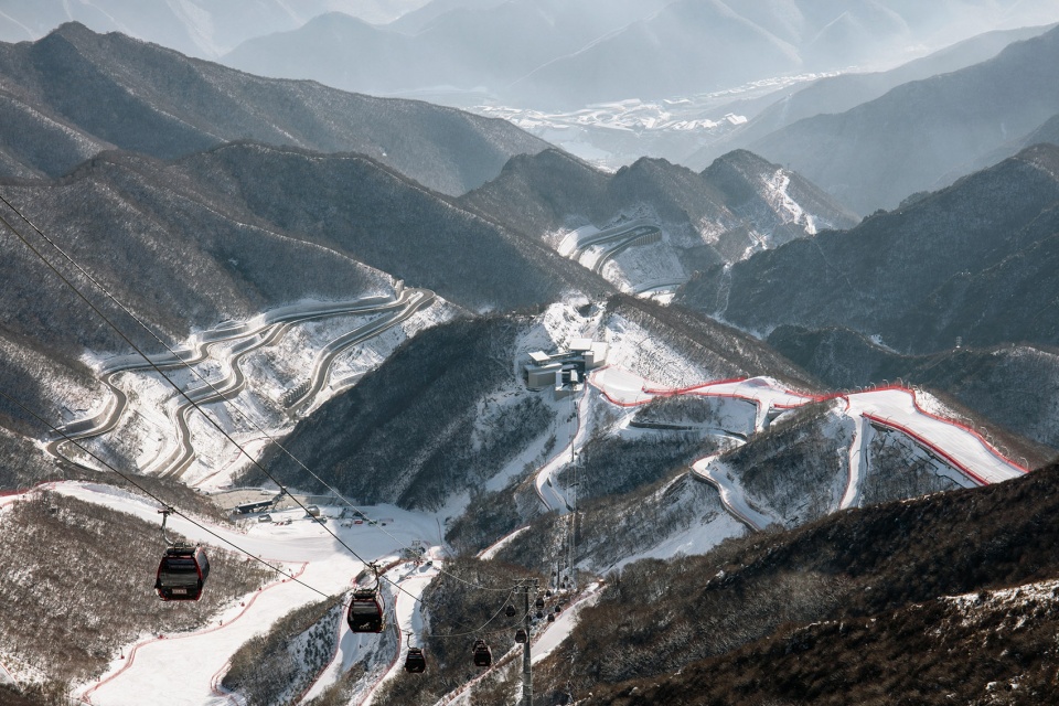 冬奥会高山滑雪场图片