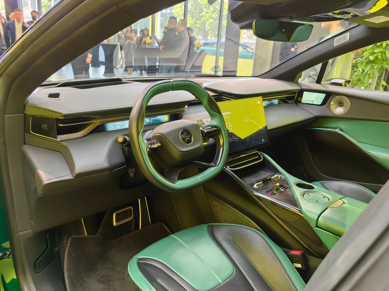 比奔驰厚道多了,路特斯eletre内饰体验