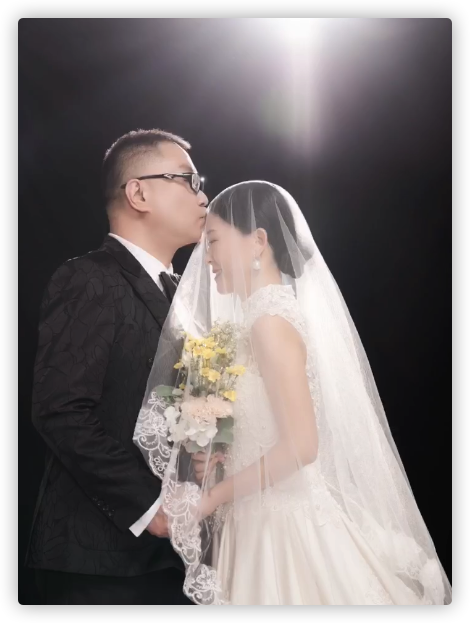 尹相杰妻子庆结婚一周年,晒两人婚纱照太甜蜜,至今还未举办婚礼