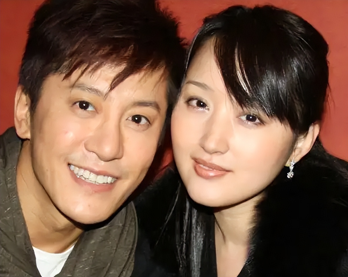 毛宁:曾被谣言困扰,与好友反目,53岁婚姻状况还是个谜
