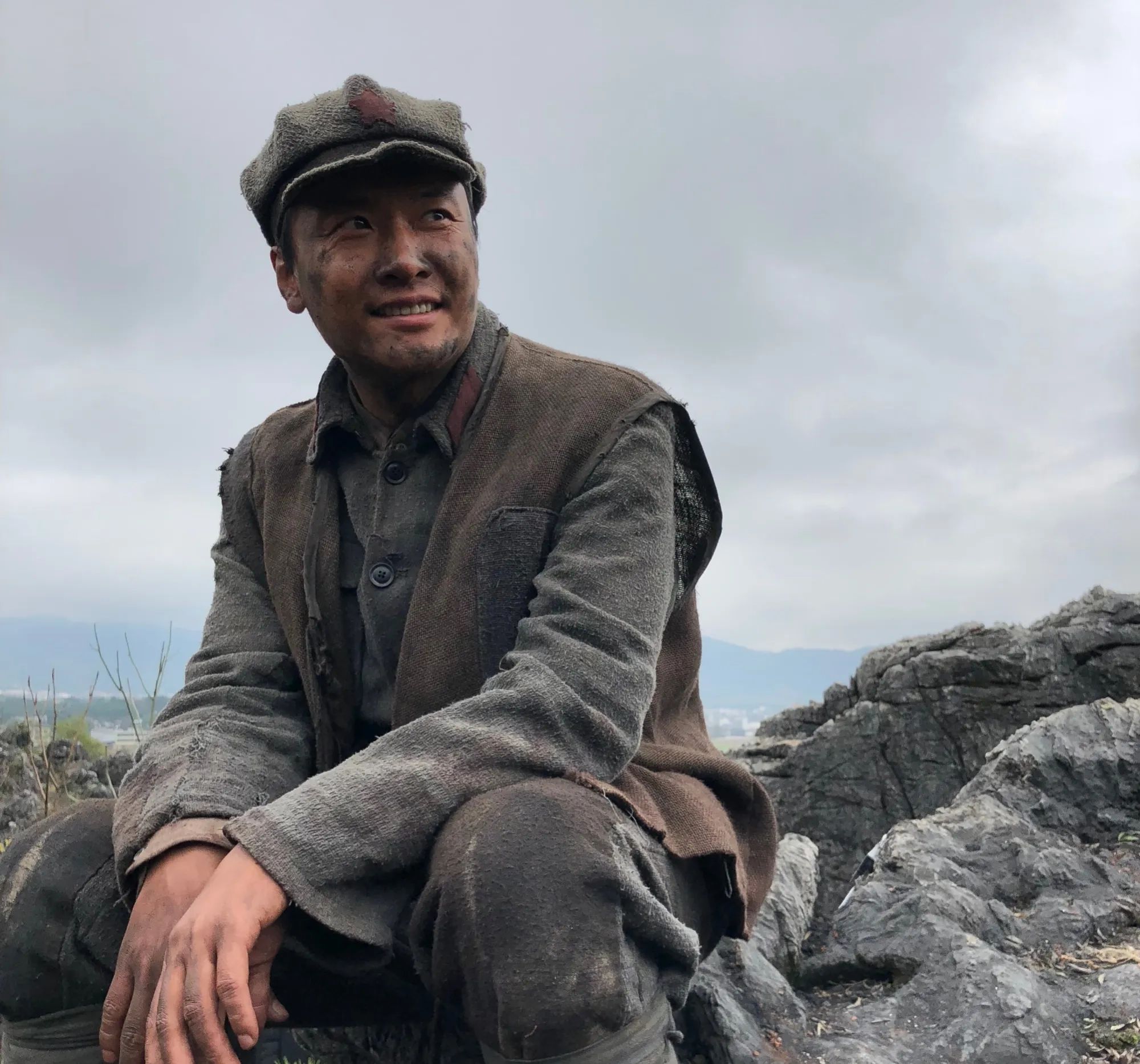 于滨:被高希希力捧,演"曹丕"出圈,45岁有娇妻还有一儿一女