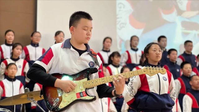 大连市第七十六中学开展丰富多彩的校园文体活动助力学生健康成长