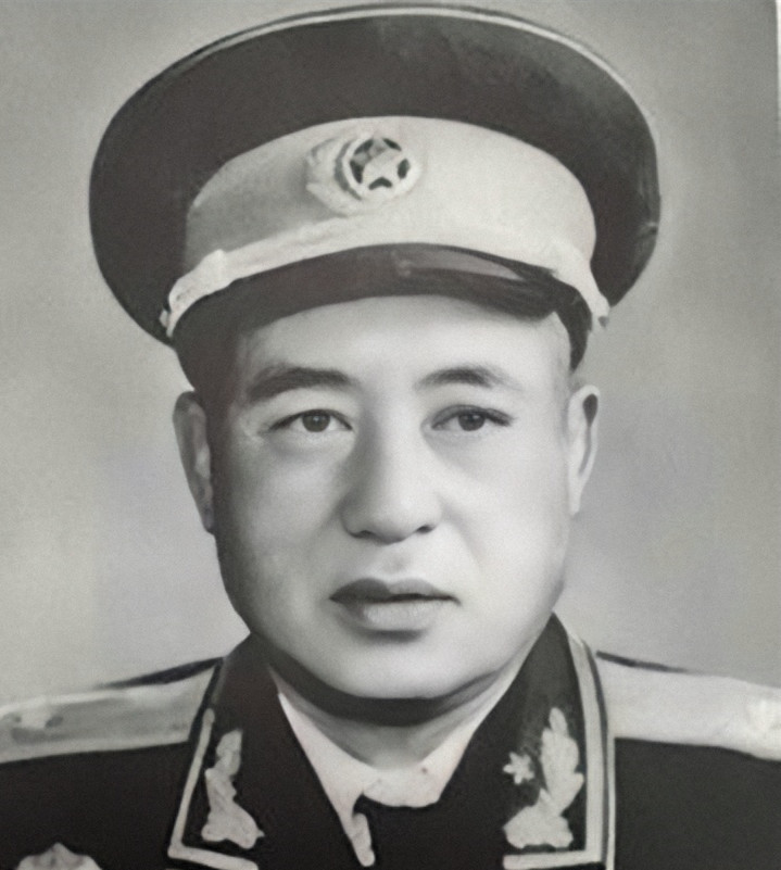 刘子奇:曾是国民党师长,55年授衔时,罗荣桓亲自拜访他商讨军衔