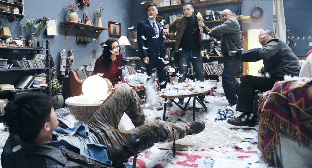 饶晓志万茜首次合作话剧,携经典剧目《你好,疯子!》强势来袭