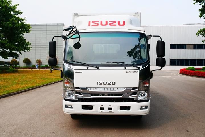 一体式环抱座舱 黄金动力链!庆铃五十铃kv100看了直呼"真香"