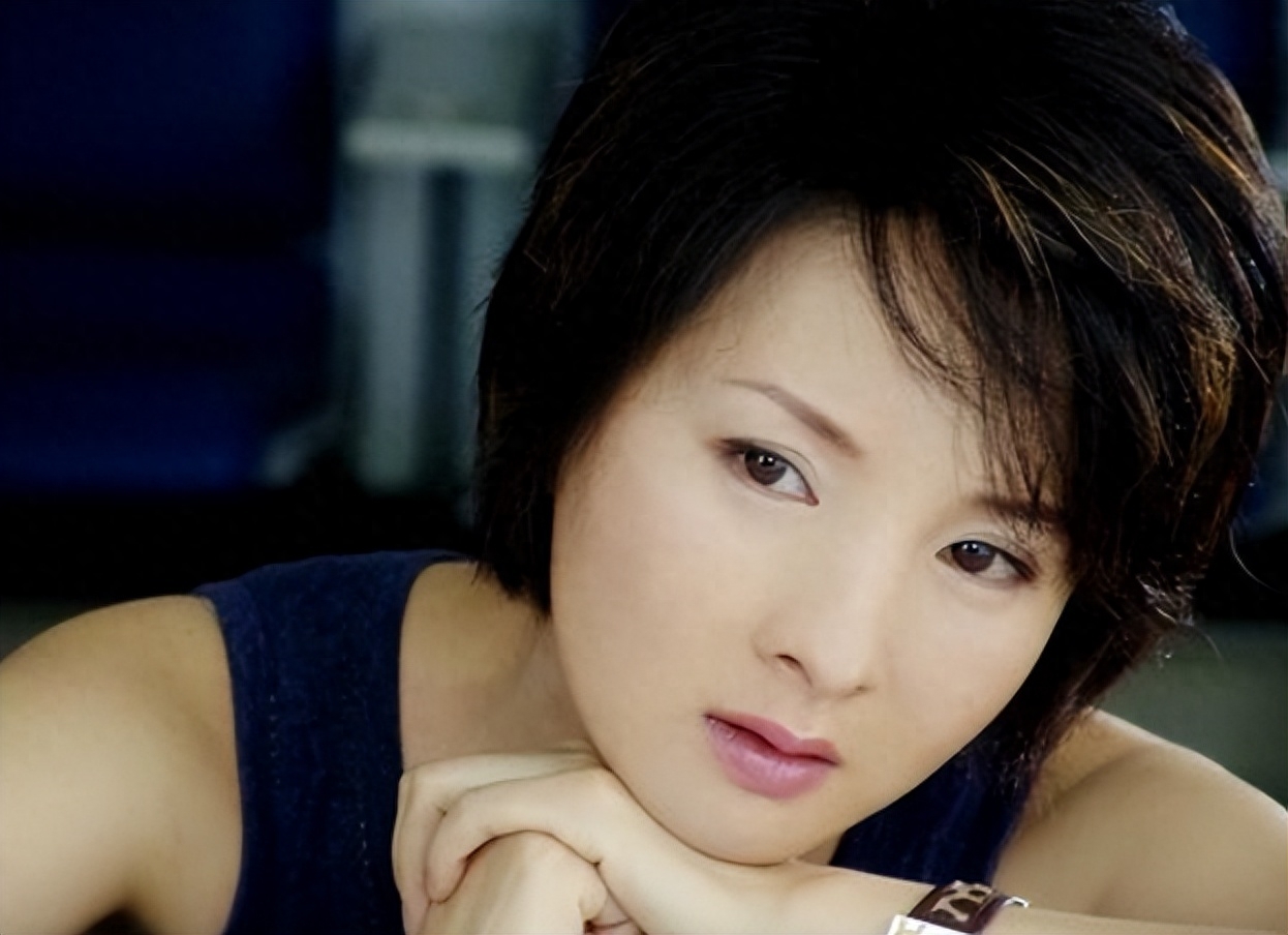 "影后"谢兰:与师小红丁克12年,39岁才当妈,如今过得怎样?