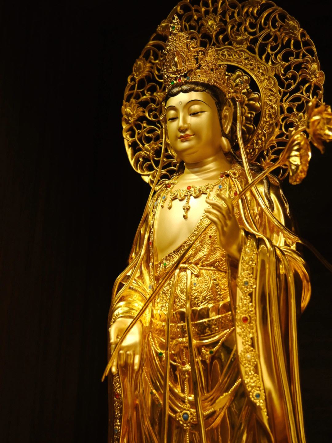 观音菩萨与大势至菩萨是什么关系?两者分别代表着什么?你了解吗