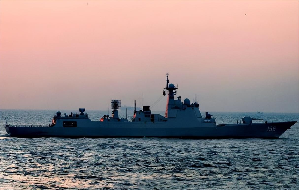 回顾中国技术已赶超美国美9500吨巨舰亮相与中国军舰差距明显