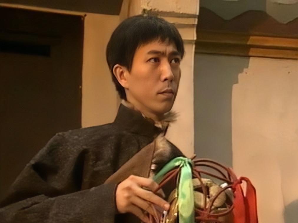 tvb知名配角林尚武抗癌成功!身材消瘦头发花白,精神状态佳