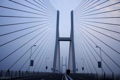 荆州李埠长江公铁大桥12月开建,将实现"客运铁路 高速 国道"