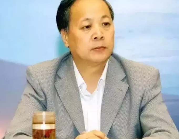 西安"巨贪"田党生:坐拥26套房敛财4652万,退休2年后被判15年