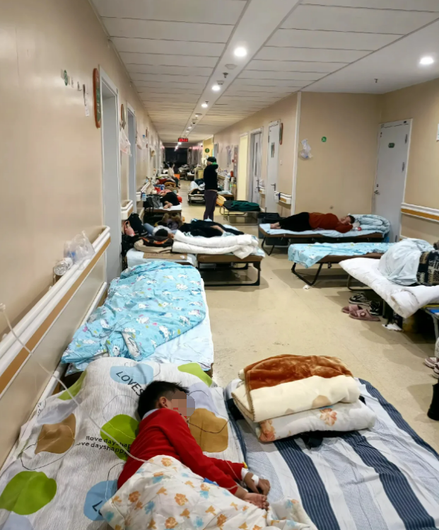 多地医院告急!比流感和新冠更糟糕的感染潮来了