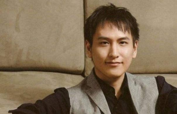 汤臣一品"二公子":继承了父亲的多套房产,为何39岁还单身?