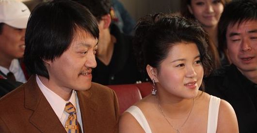 北大学霸雪村,32岁爆红,39岁离婚次日便2婚,二婚老婆美貌动人