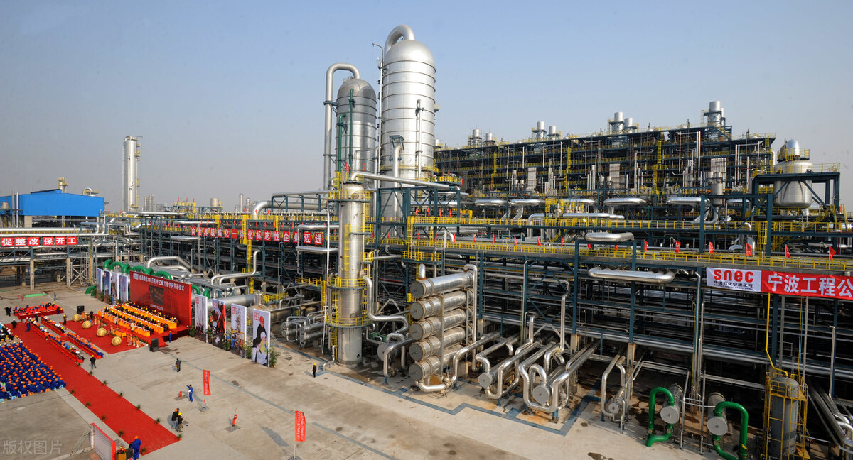 炼化设备研究:乙烯裂解炉是核心设备,国内炼化产能是否失衡?