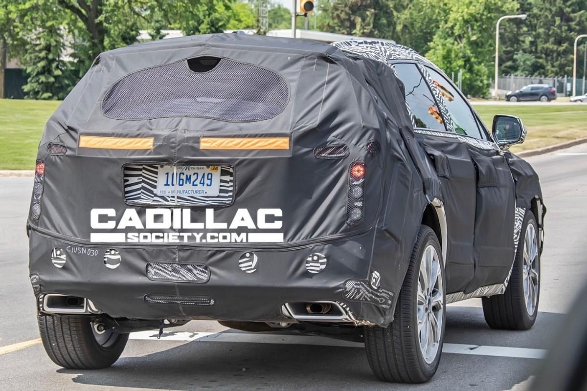 终于等到换代!新款凯迪拉克xt5谍照曝光,家族式设计颜值高很多
