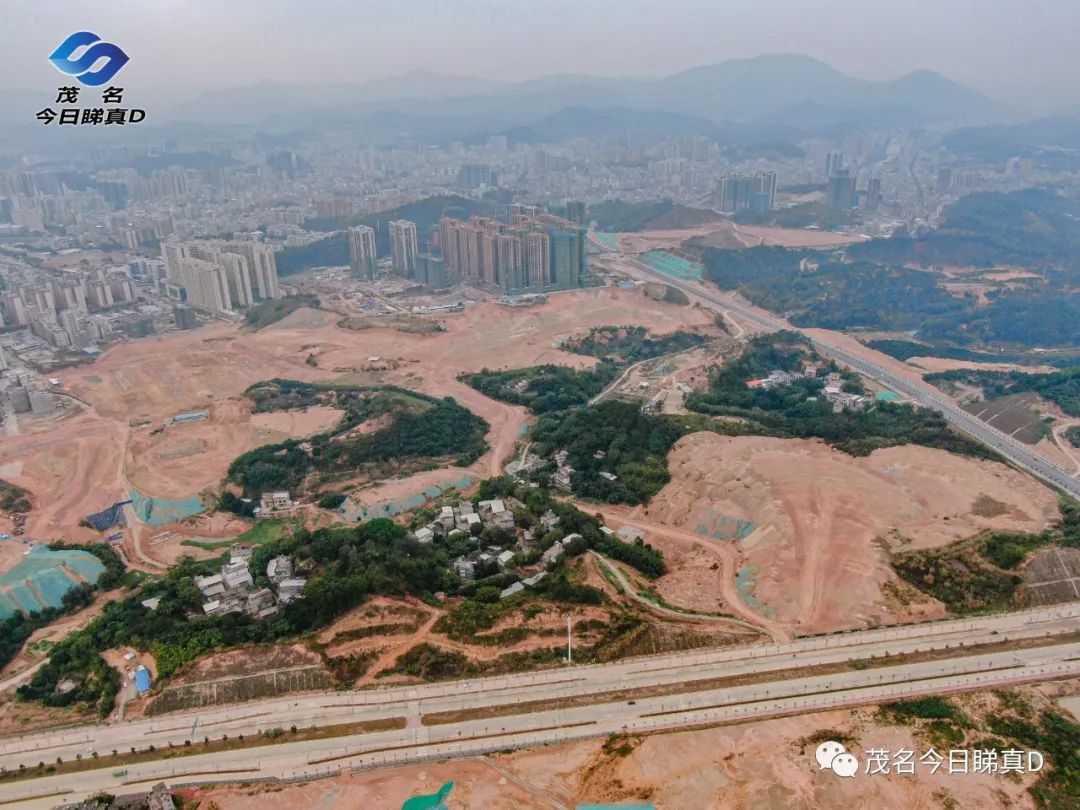 又一新区崛起信宜玉都新区红星国际钧明网传万达地块航拍