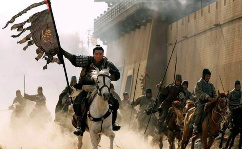 在古代扛旗兵为何不带武器还敢冲锋在前他们在战场上有何用