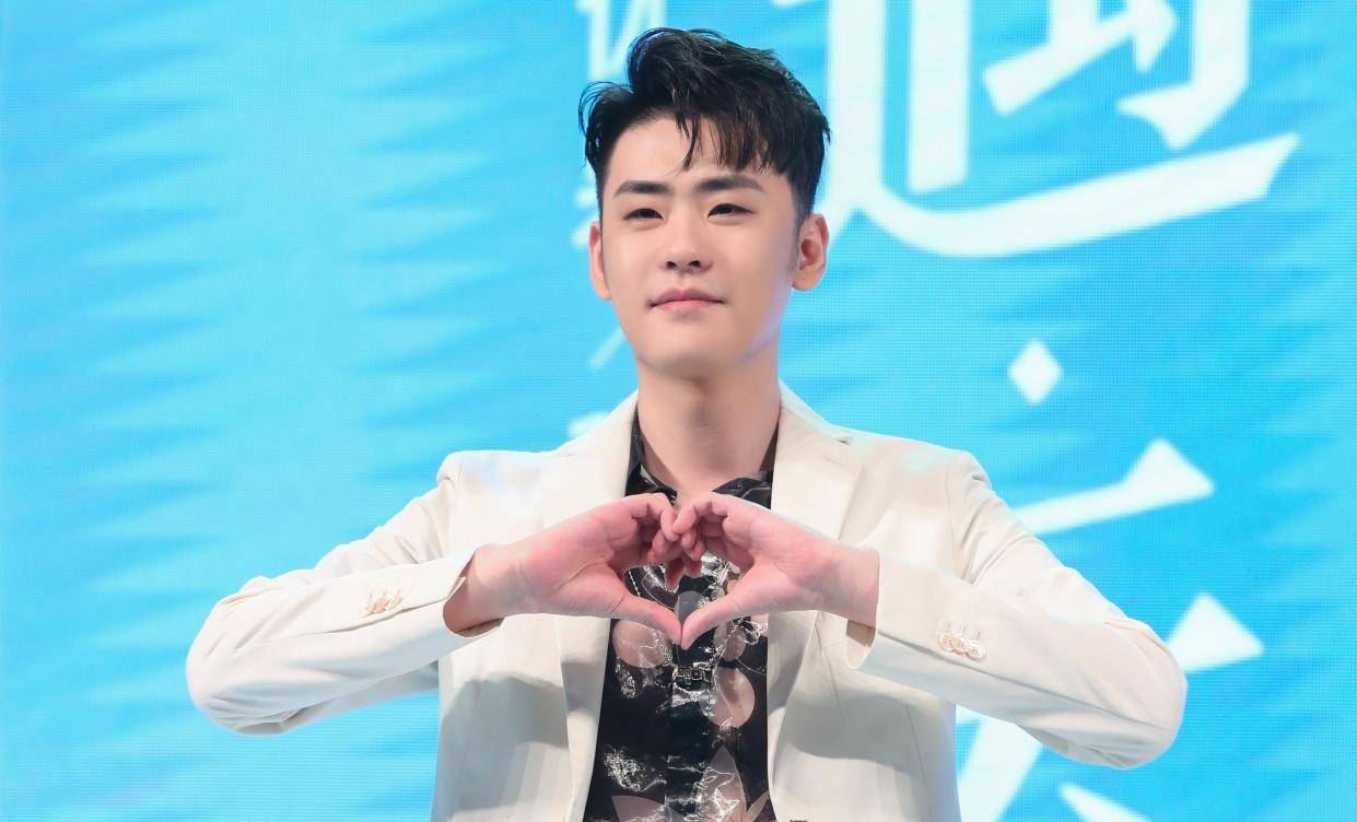 张云雷音乐节发紧急公告,名字地点全改了,德云社粉丝别跑错