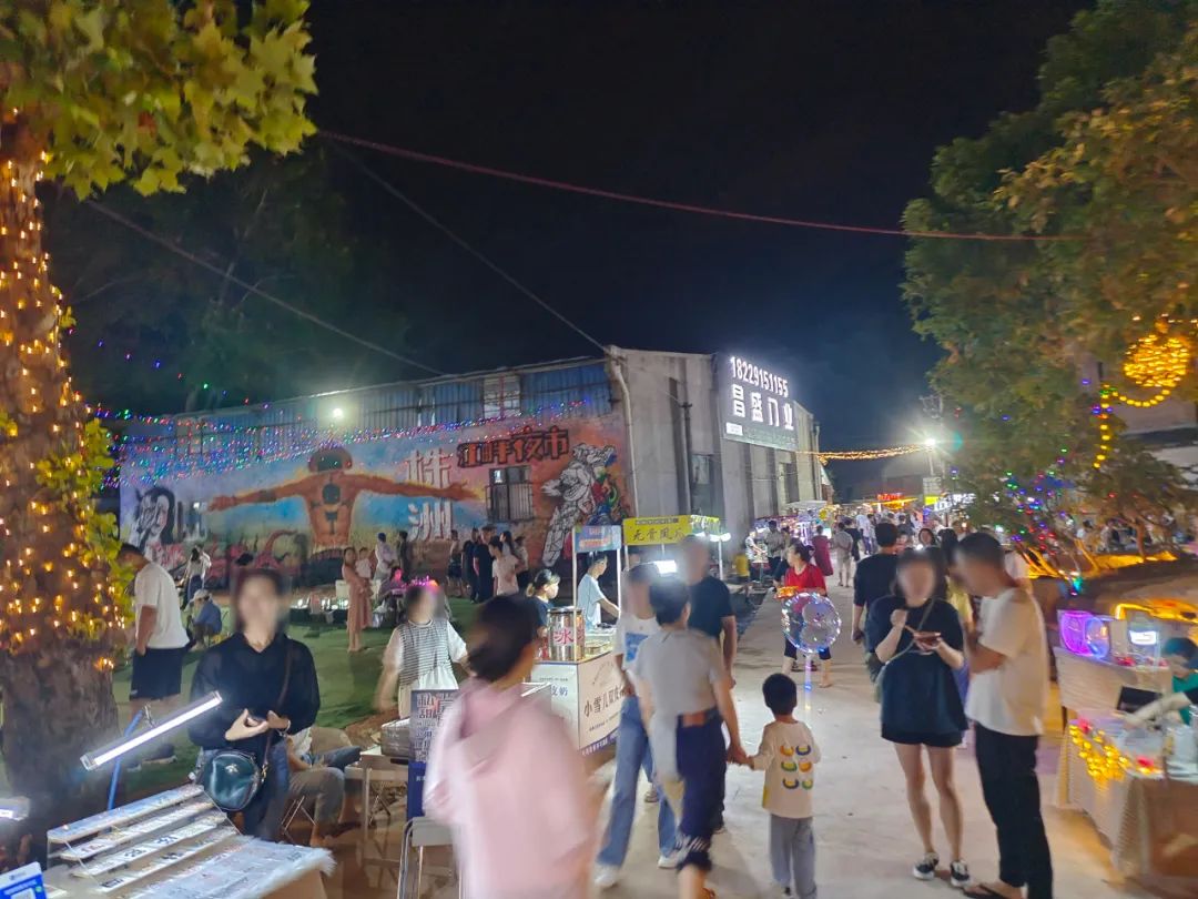 株洲新晋网红夜市人气火爆 实体经济的崛起!