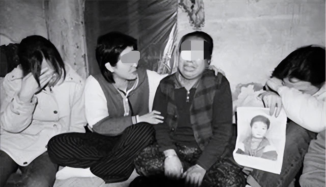 纪实:佳木斯变态恶魔宫润伯:1年侵犯了11名儿童,其中6人被杀害