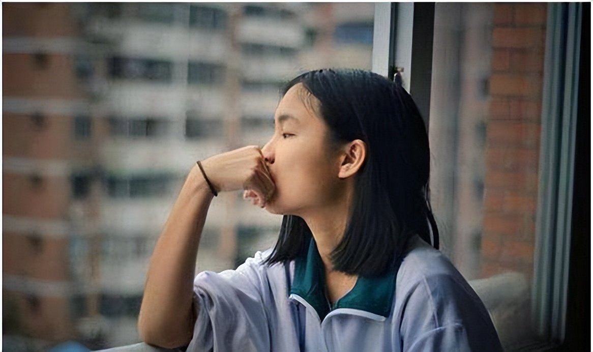 青春期女孩的6个小秘密!想要不走上"歪路",家长的引导很关键