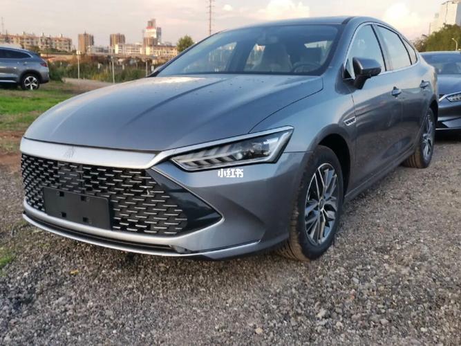 比亚迪秦plusdmi合适家庭用车吗?先说优点,再说缺点!