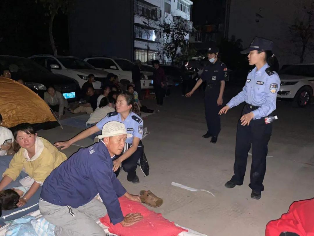 平度公安大地震图片