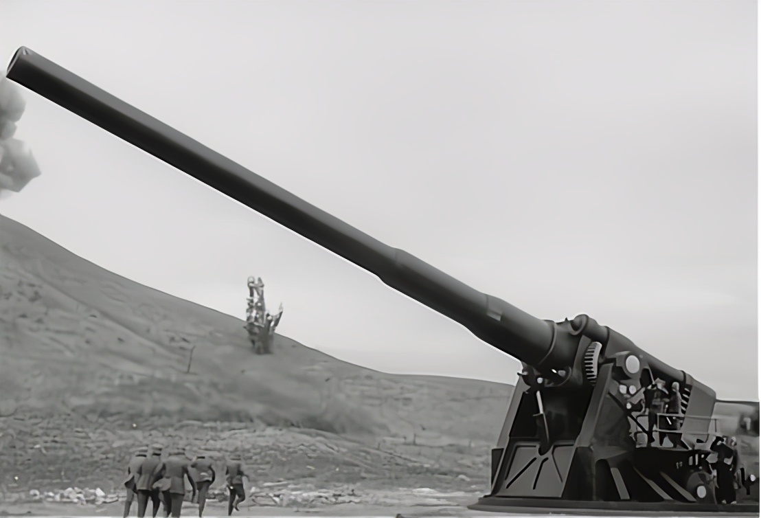 二战冷知识:德国生产的古斯塔夫巨炮,一举击溃苏联的钢铁堡垒