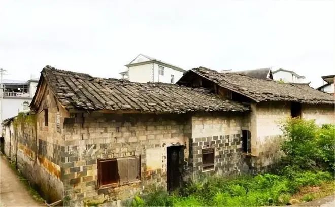 "家住挑担房,家破人难旺","挑担房"是指的啥,有啥道理吗?