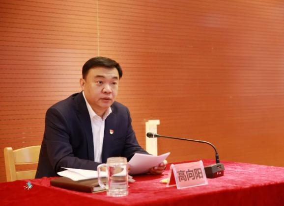 区委书记高向阳到南环小学讲授思想政治理论课