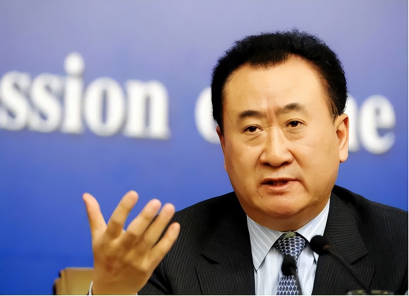 大连首富王健林,每年收租达5百亿,独生儿子35岁却还没有结婚