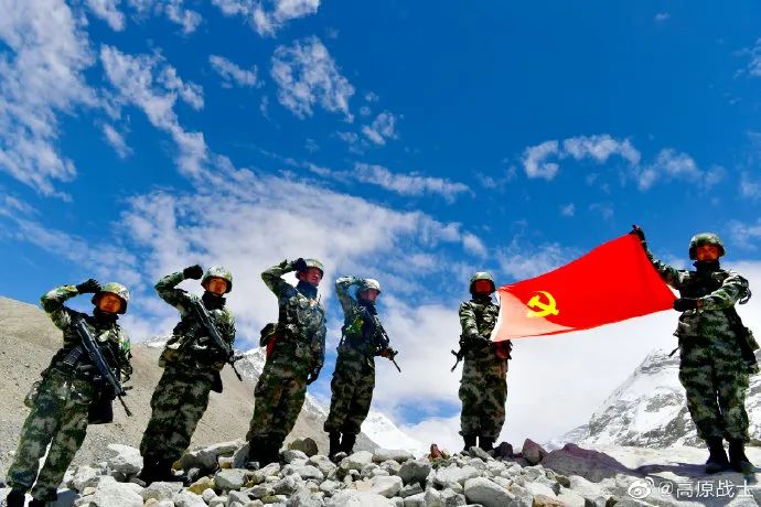 推荐西藏军区开通微博，5万粉丝前来报到，首条视频就燃到爆！