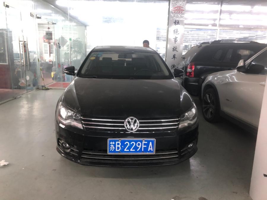 拍卖成功!江苏省无锡市一辆车牌号为,苏b229fa黑色大众小型汽车