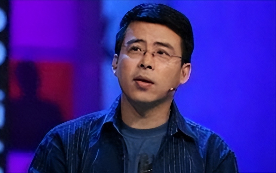 回顾要求中国人向世界道歉被央视开除的阿丘如今咎由自取