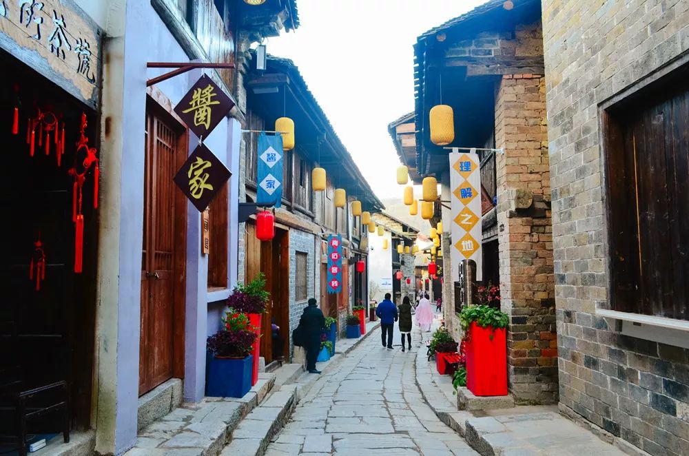 咸宁这些被低估的宝藏小镇,不仅藏着琼浆玉液,还有百年历史古街古村!